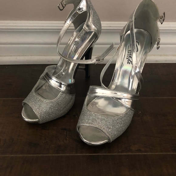 Camille La Vie silver high heel sandals size 6 - Picture 4 of 15